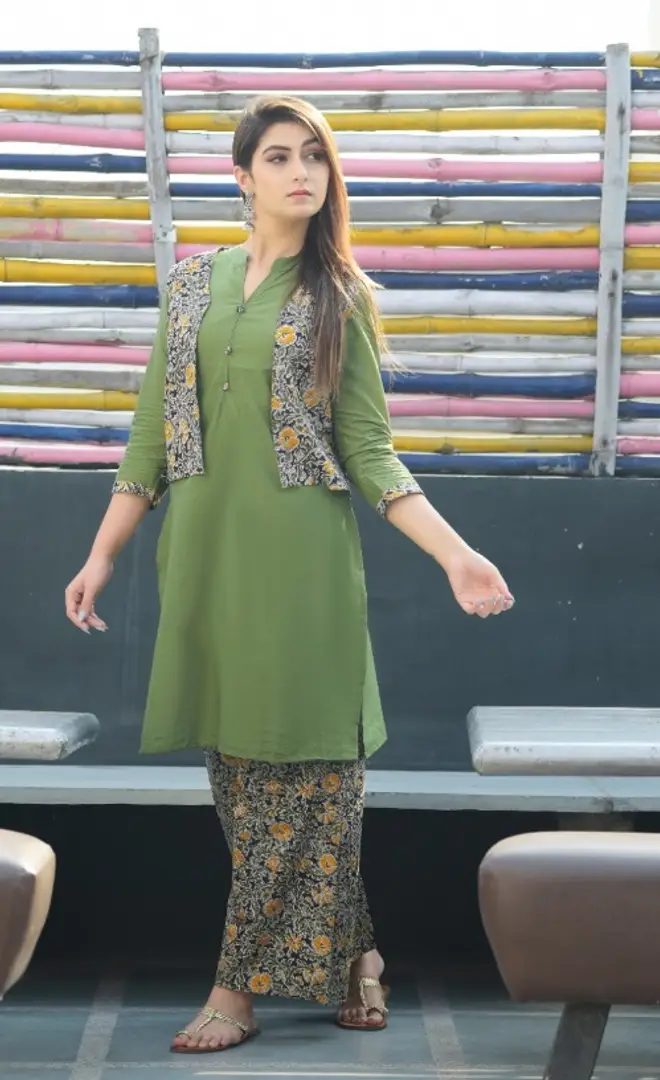 Details more than 85 long kurti with short koti best - thtantai2