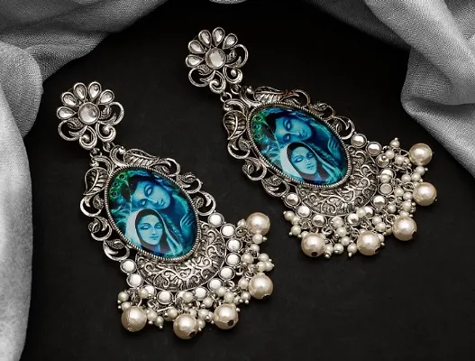 Beautiful Designer Photo Frame Kundan Pearl Earrings
