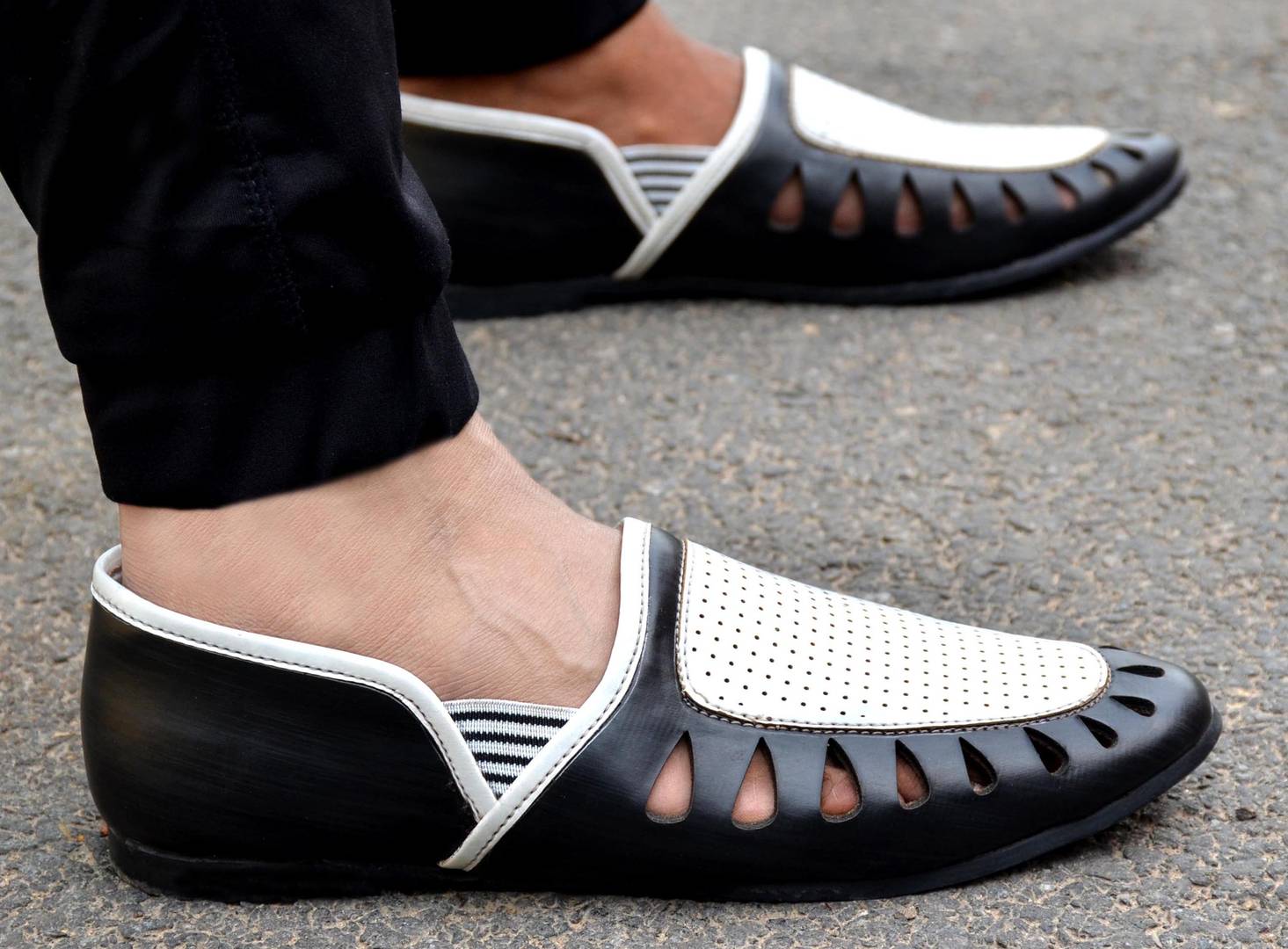 Stylish mojari online