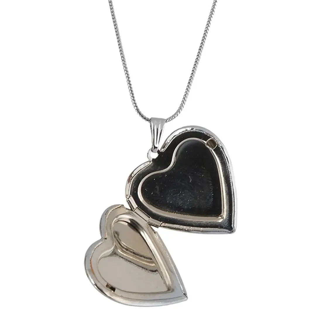 Openable 2025 heart pendant