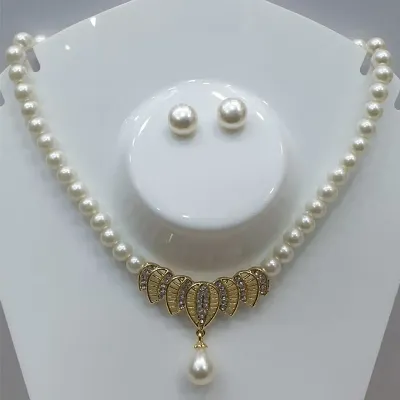 Tanishq hot sale pearl necklace