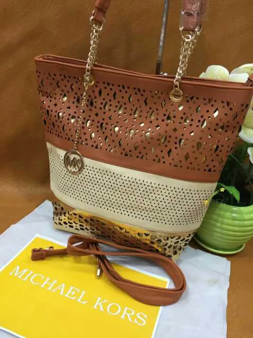 MK - Michael Kors Bags - 950+ 