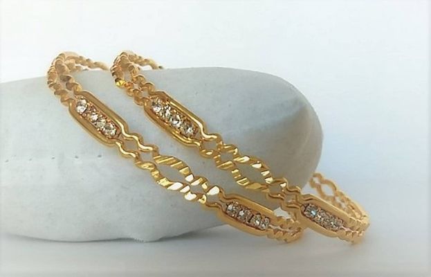 Alloy hot sale bangles set