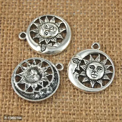 Ins Stainless Steel White Shell Sun Necklace 18K Gold Plated Oval Sun Moon  Shell Pendant Necklace - China Stainless Steel Jewelry and Fashion Jewelry  price | Made-in-China.com