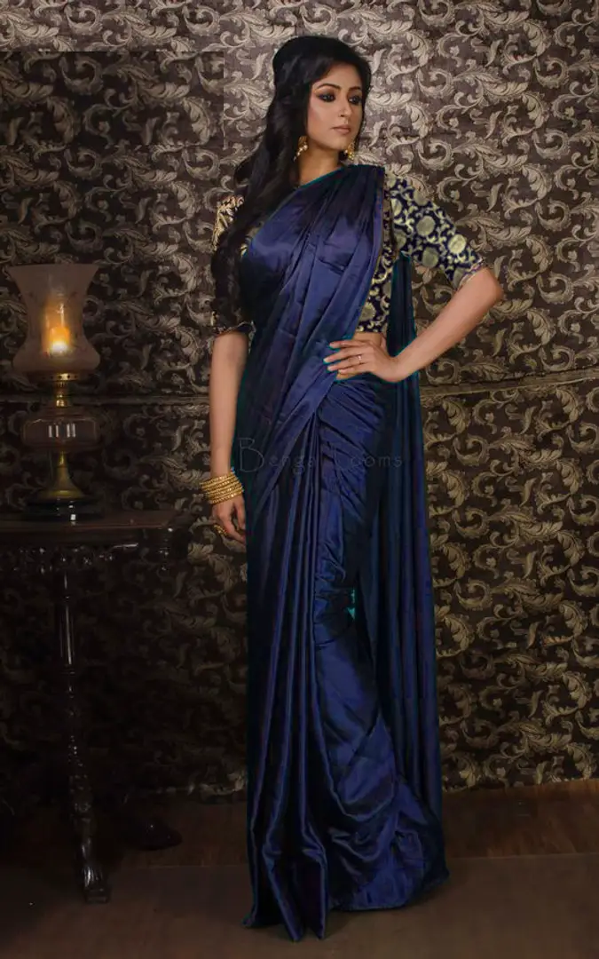 Solid Fashion Satin Saree Price in India - Buy Solid Fashion Satin Saree  online at Shopsy.in