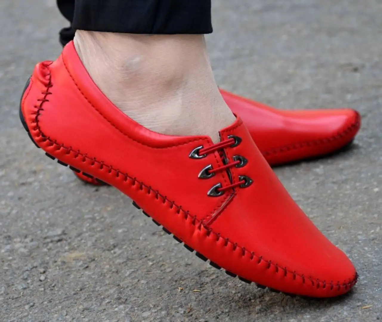 Stylish Solid Red Lace Casual Shoes For Men