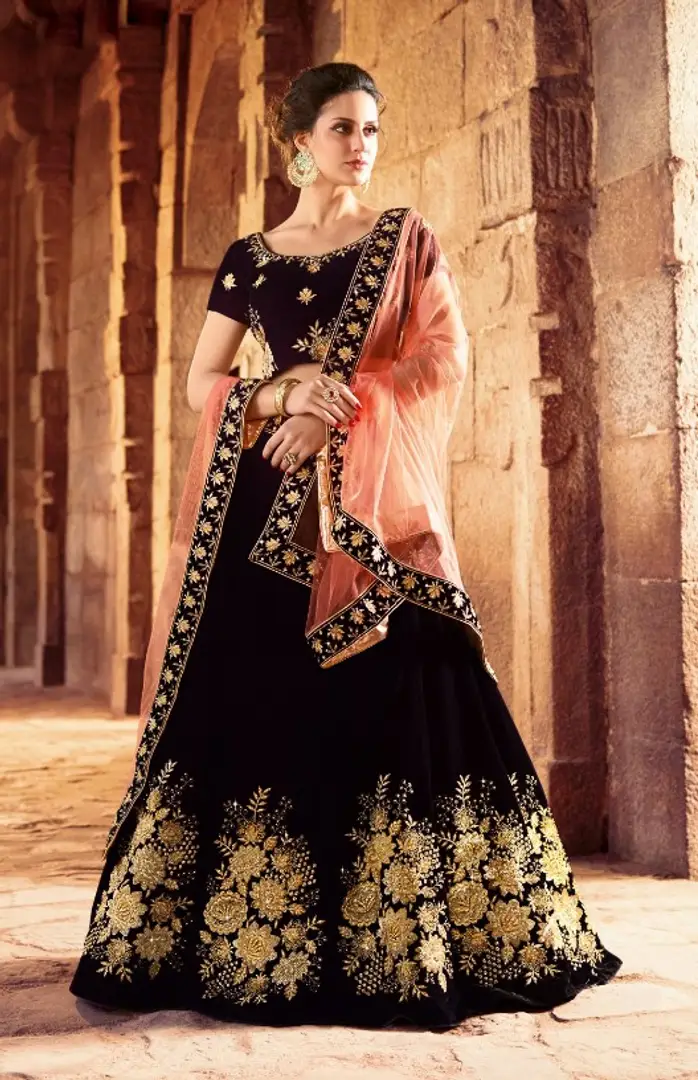 Golden and Red Embroidered Wedding Semi-Stitched Lehenga Choli at Rs 2700  in Surat