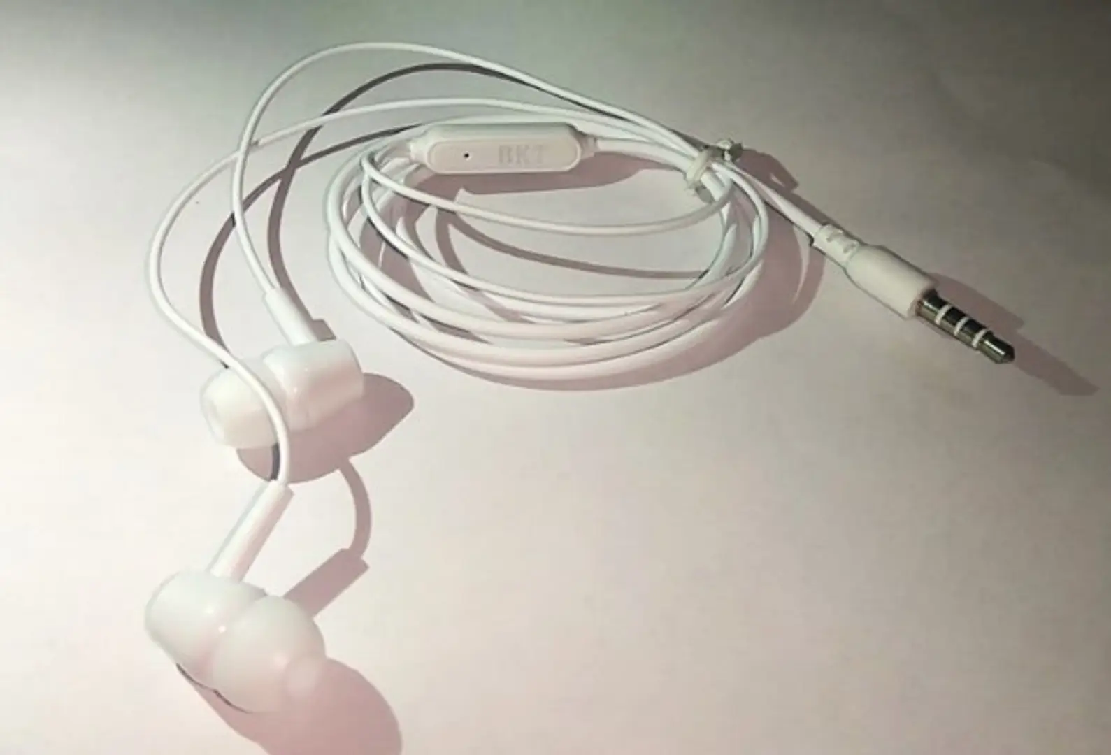 Bkt earphones shop